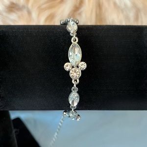 ***NOT FOR SALE*** New Mickey Mouse Diamond Simulant Bracelet